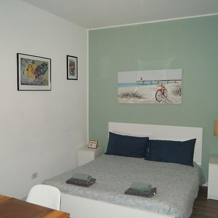 House Naviglio Quattro Apartment มิลาน ภายนอก รูปภาพ