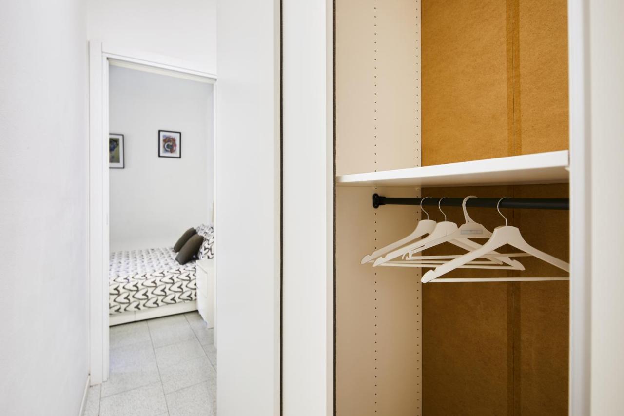 House Naviglio Quattro Apartment มิลาน ภายนอก รูปภาพ