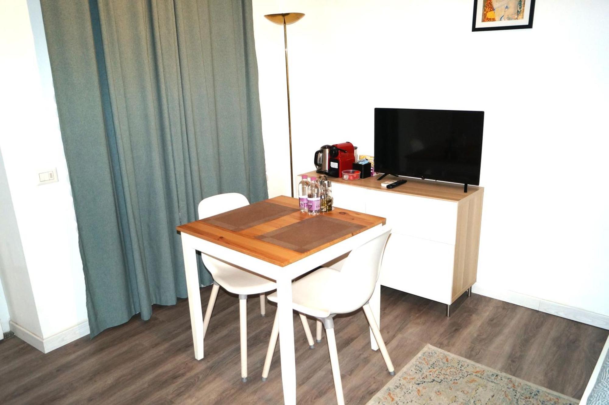 House Naviglio Quattro Apartment มิลาน ภายนอก รูปภาพ